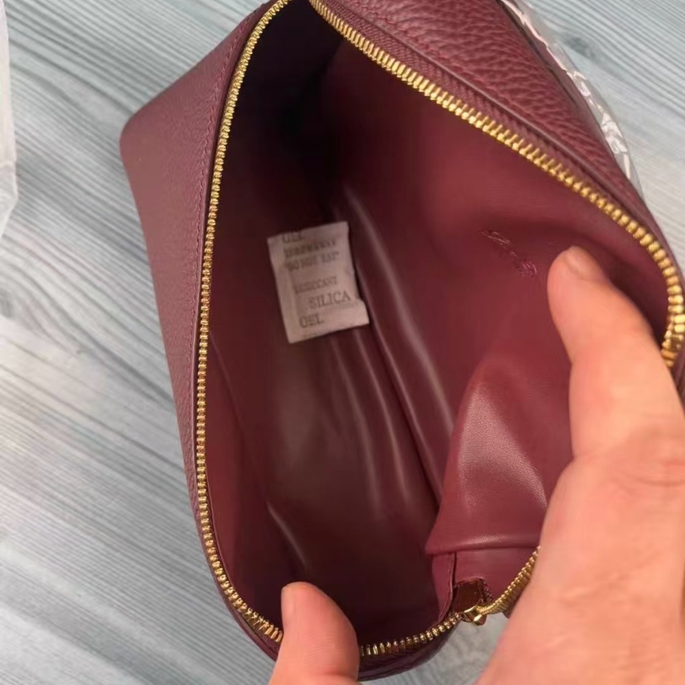 Loro Piana wine red lychee patterned handbag - Picture 5 of 5